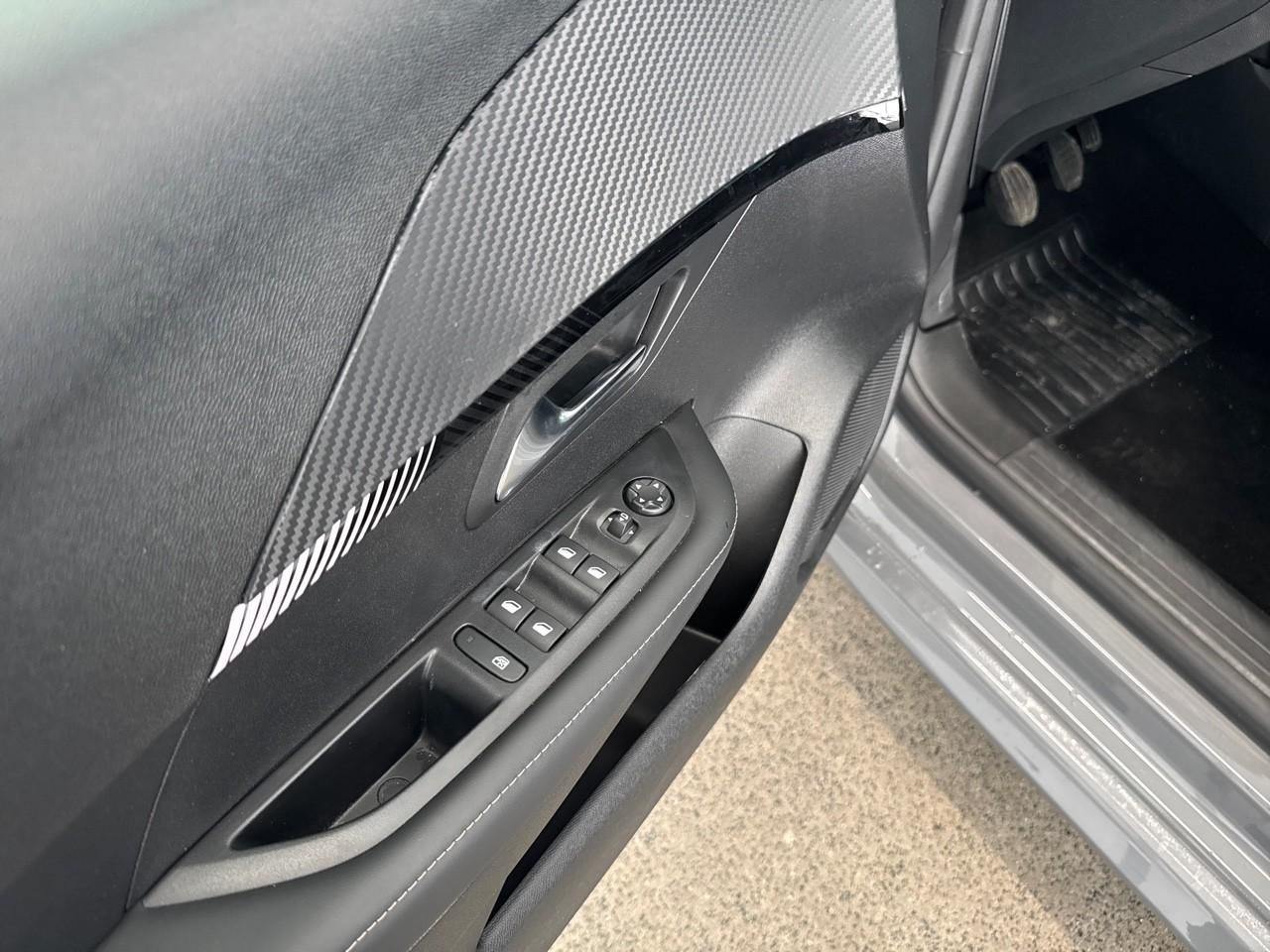 Peugeot Peugeot 208 usata 9