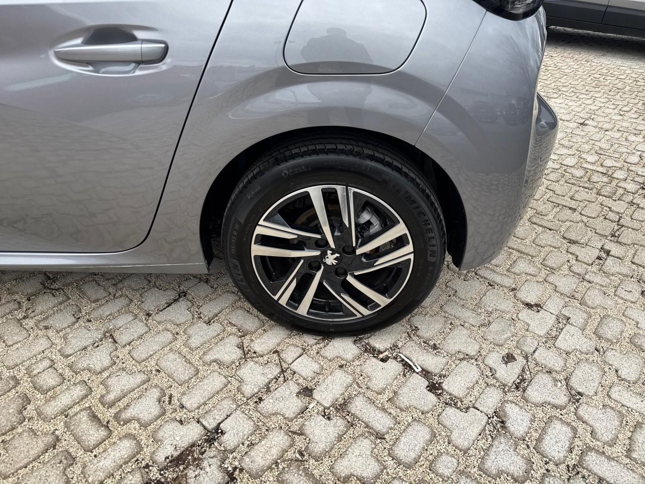 Peugeot Peugeot 208 usata, con Isofix