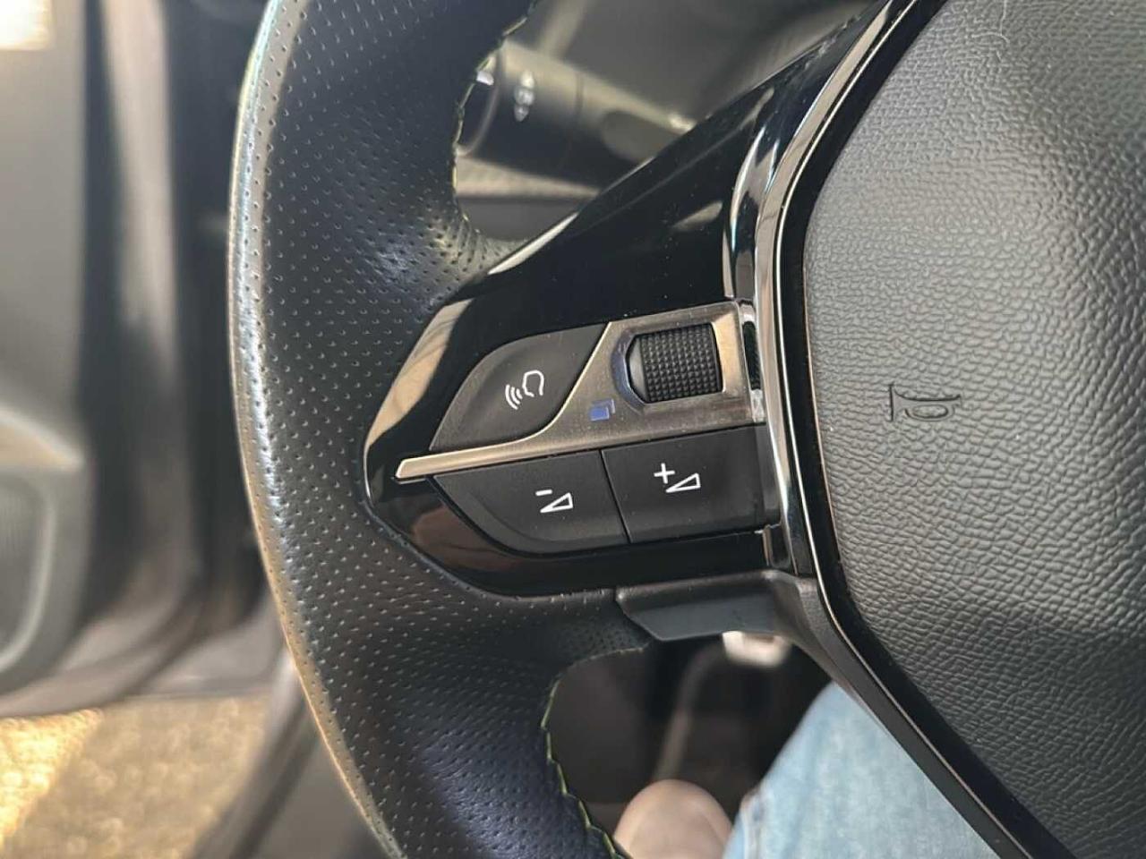 Peugeot Peugeot 208 usata 12