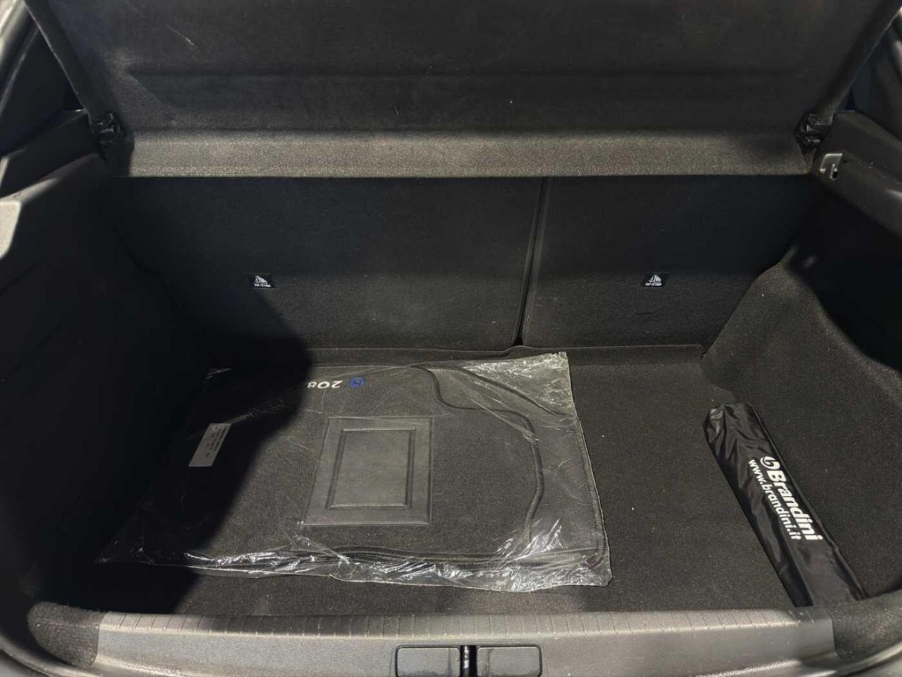 Peugeot Peugeot 208 usata 9