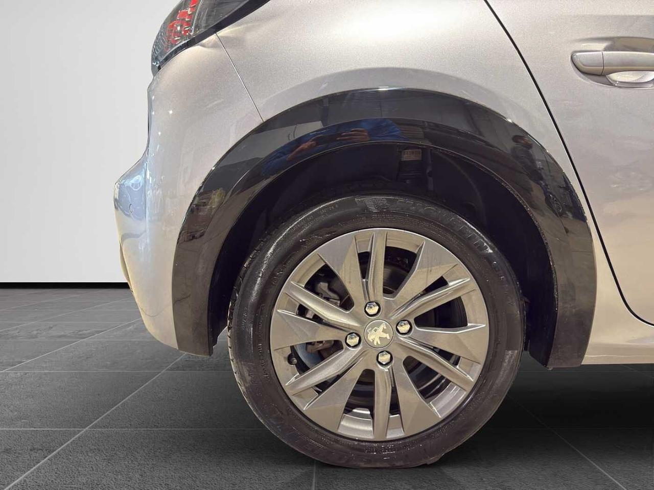 Peugeot Peugeot 208 usata 13