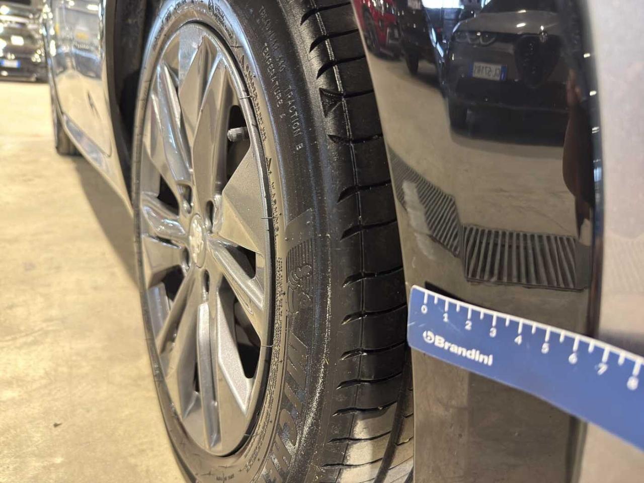 Peugeot Peugeot 208 usata 16