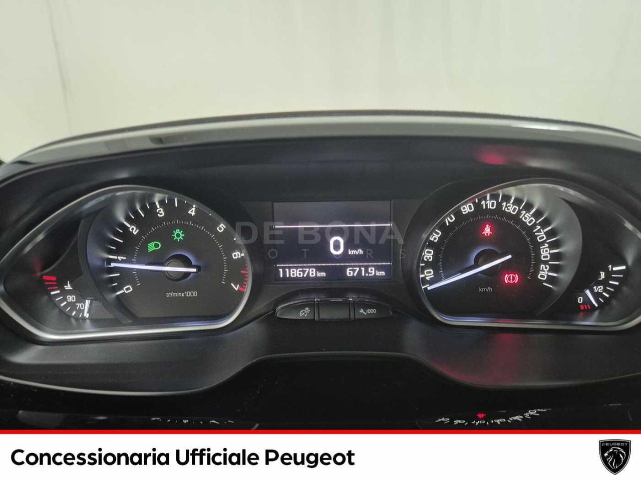 Peugeot Peugeot 208 usata 1