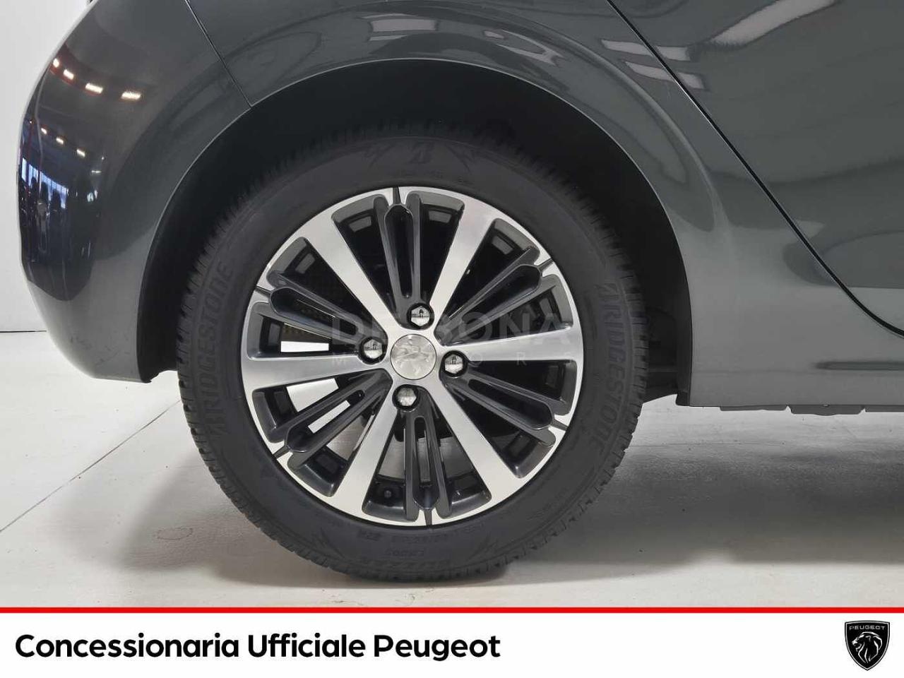 Peugeot Peugeot 208 usata 9