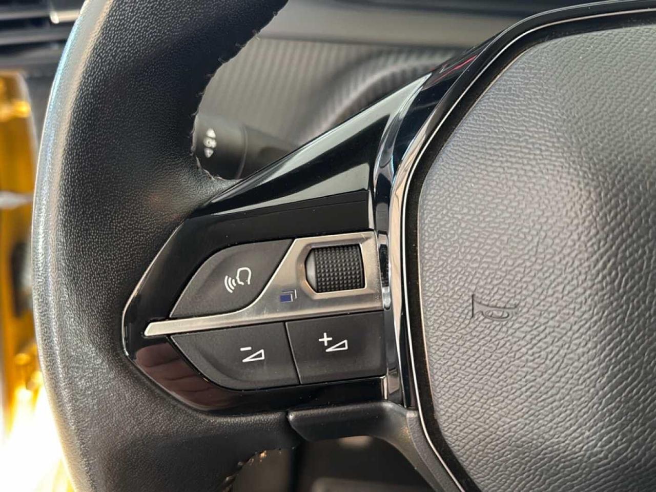 Peugeot Peugeot 208 usata 12