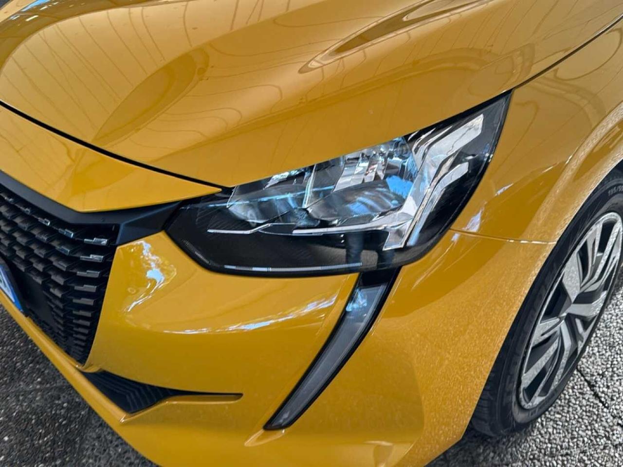 Peugeot Peugeot 208 usata 16