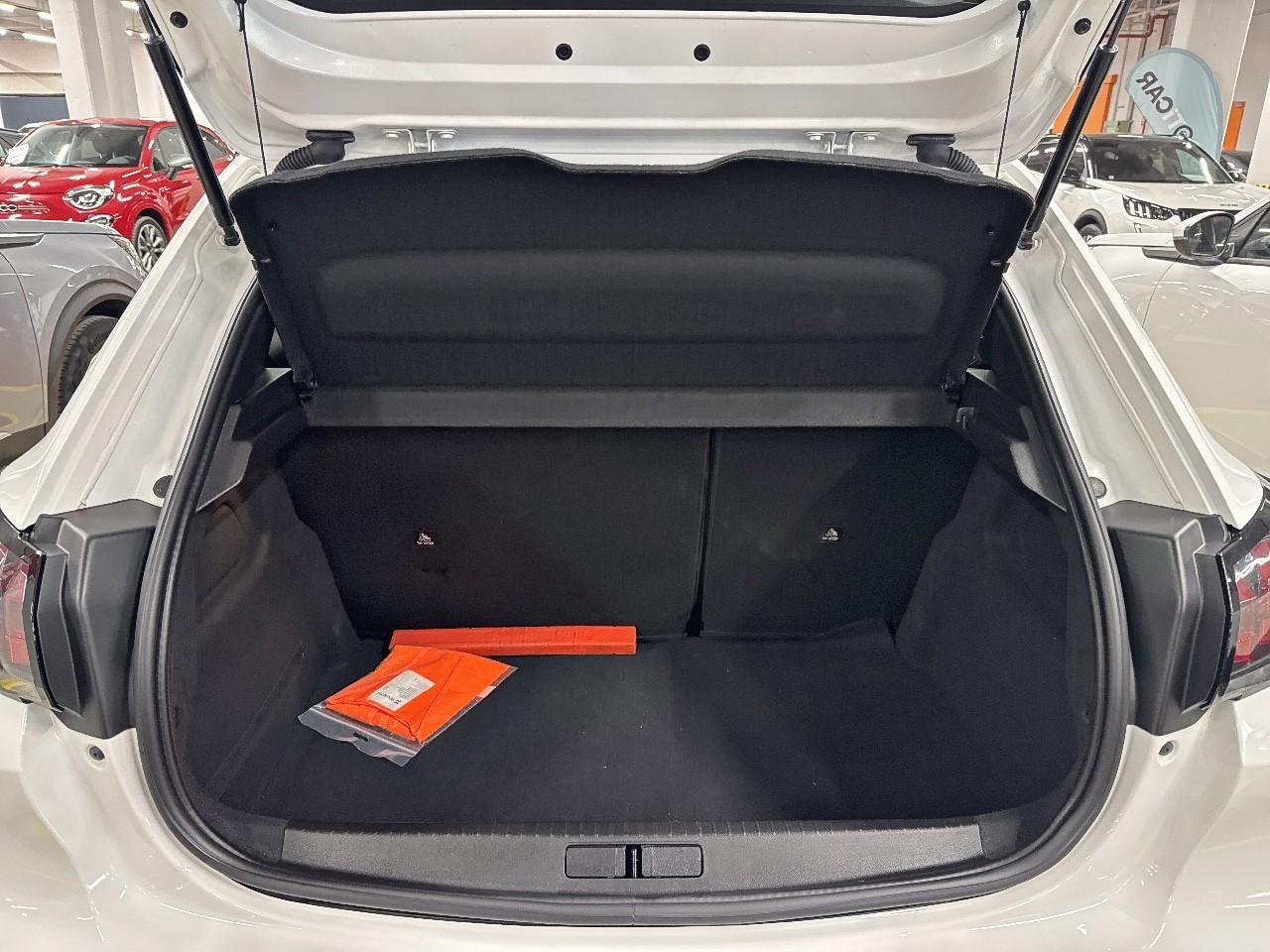 Peugeot Peugeot 208 usata 17