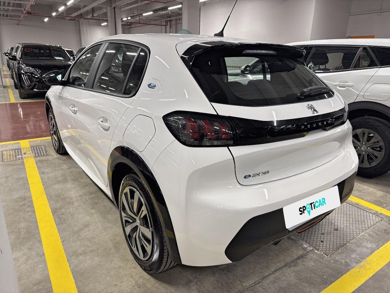 Peugeot Peugeot 208 usata 18