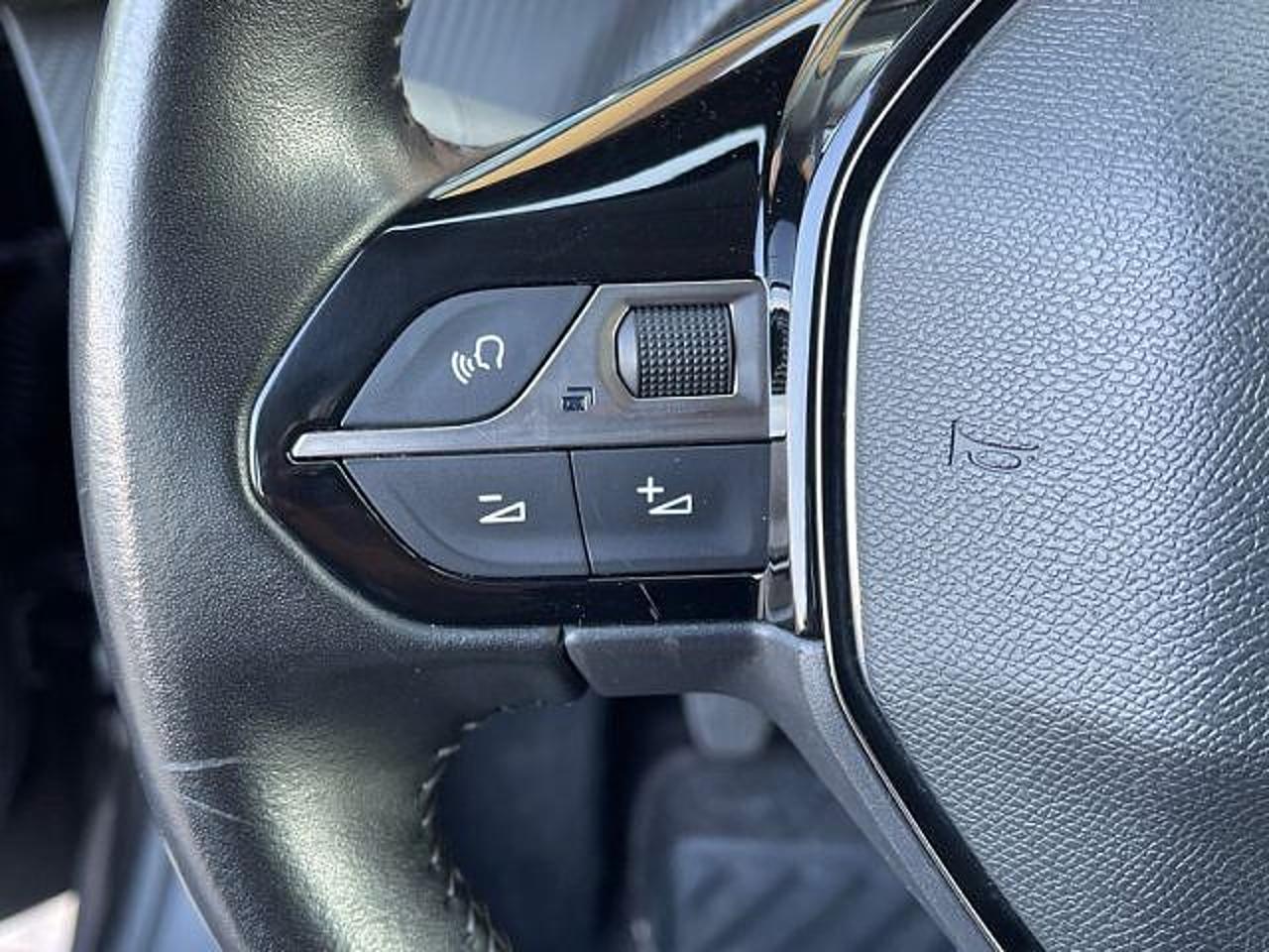 Peugeot Peugeot 208 usata 13