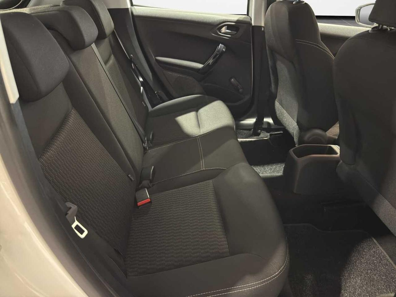 Peugeot Peugeot 208 usata 8