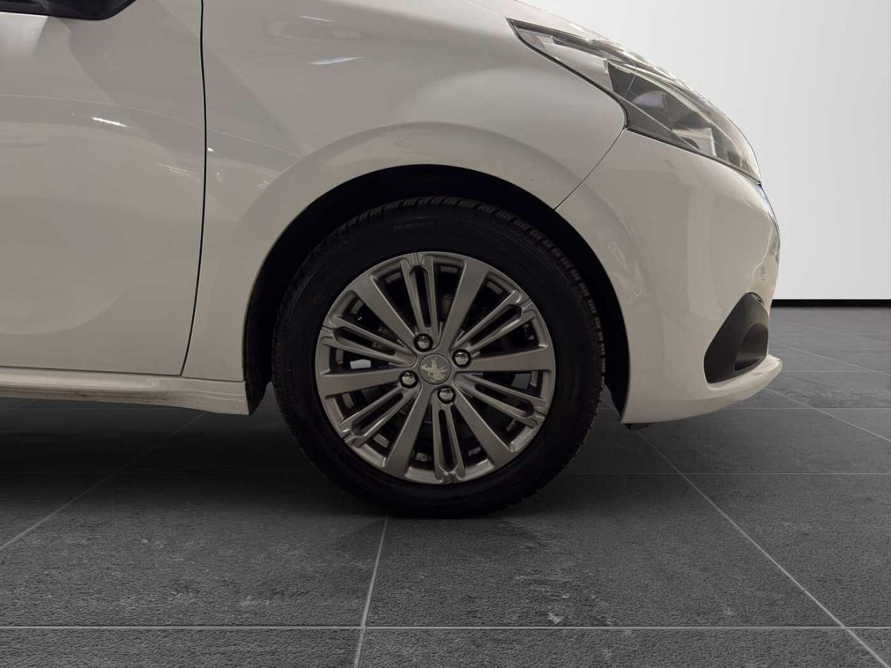 Peugeot Peugeot 208 usata 14