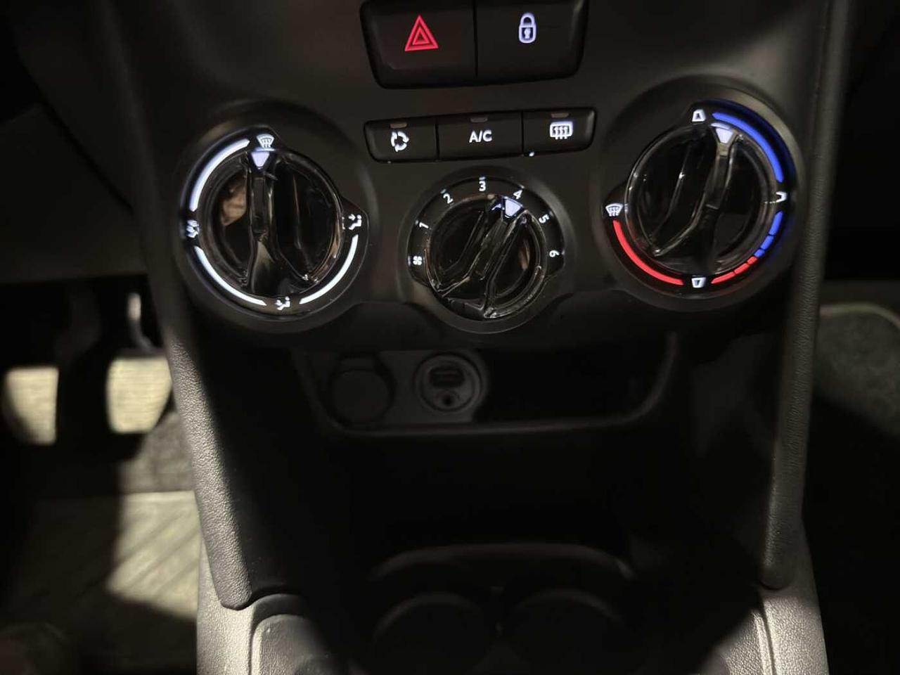 Peugeot Peugeot 208 usata 16