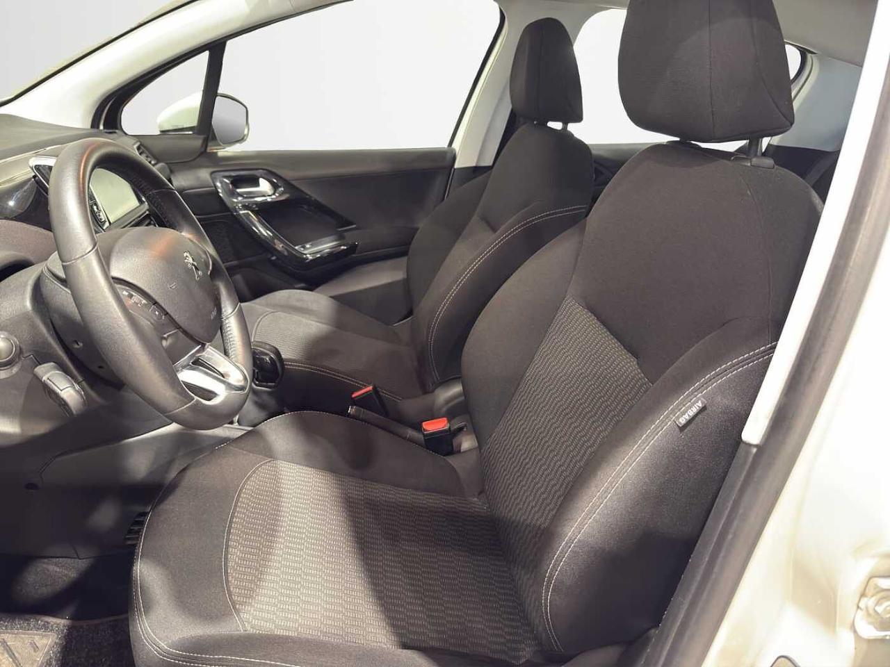 Peugeot Peugeot 208 usata 21