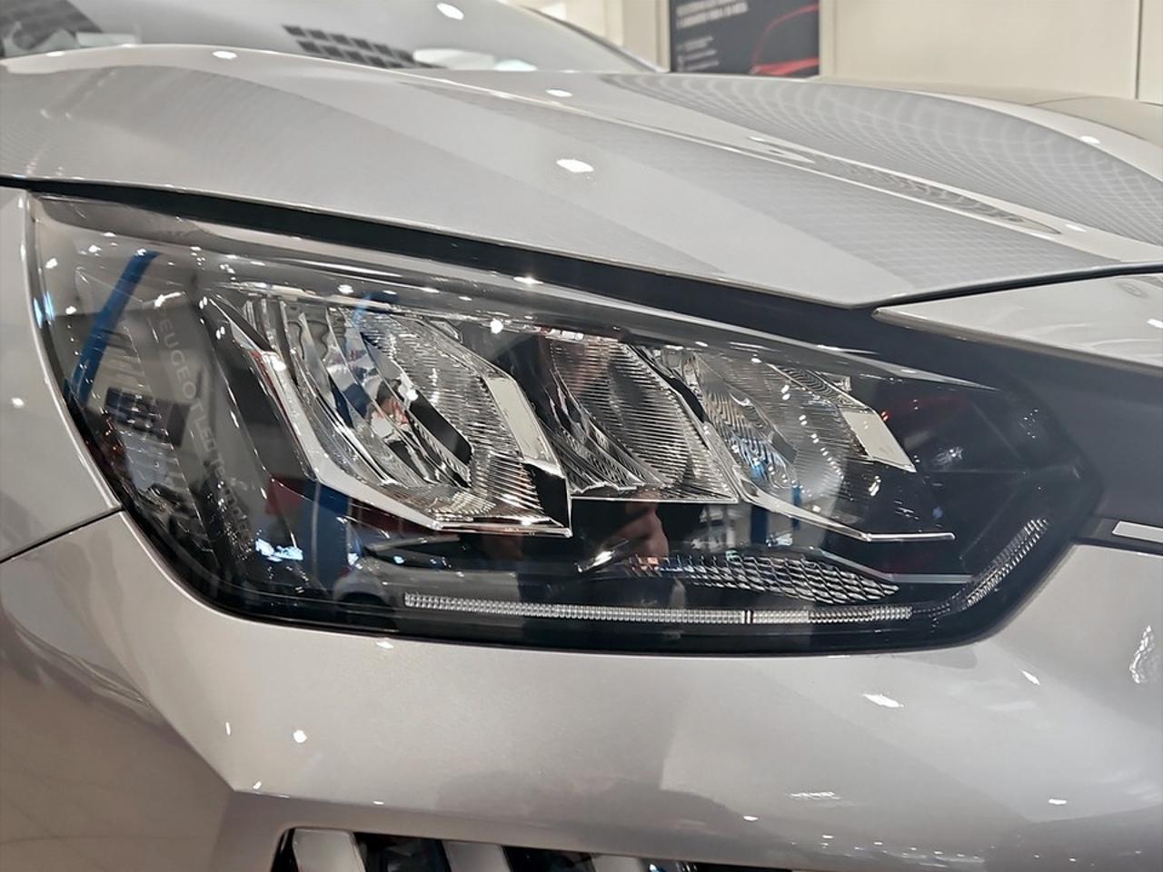 Peugeot Peugeot 208 usata 14