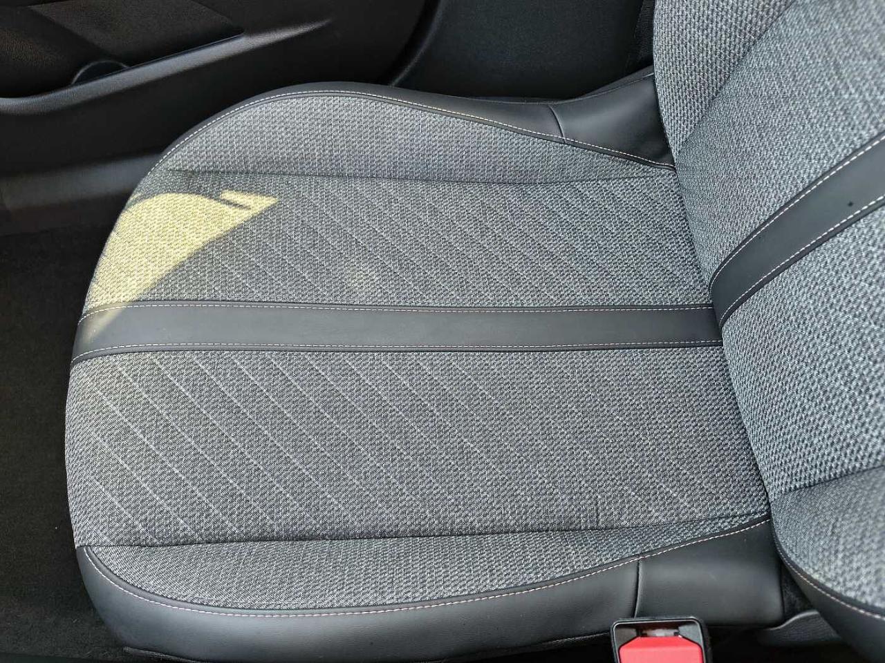 Peugeot Peugeot 208 usata 6