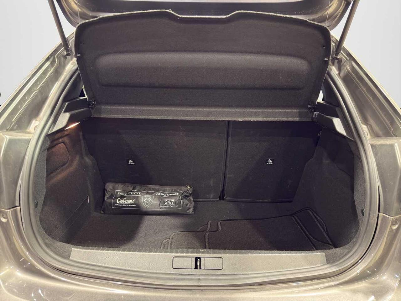 Peugeot Peugeot 208 usata 9