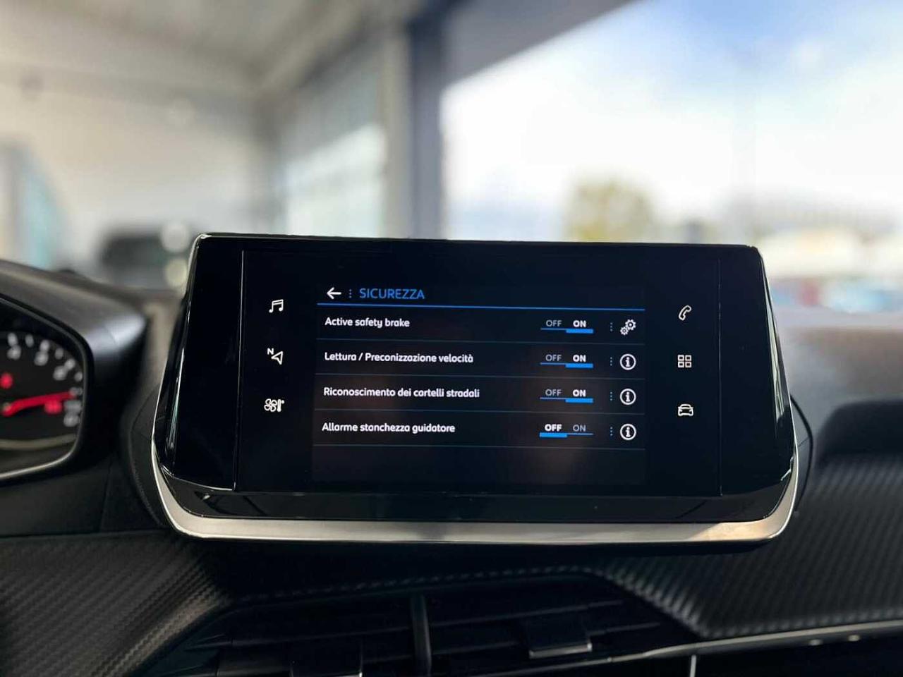 Peugeot Peugeot 208 usata 10