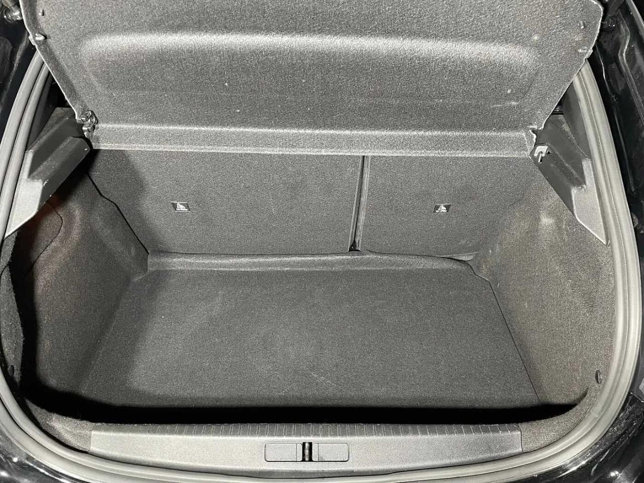 Peugeot Peugeot 208 usata, con Isofix