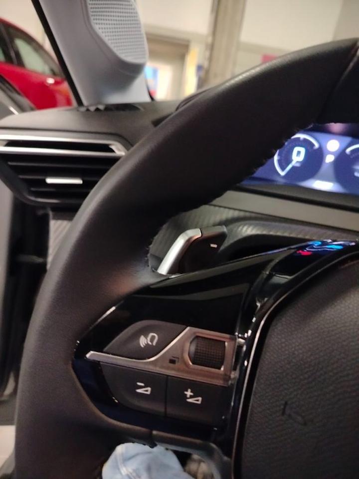 Peugeot Peugeot 208 usata 8