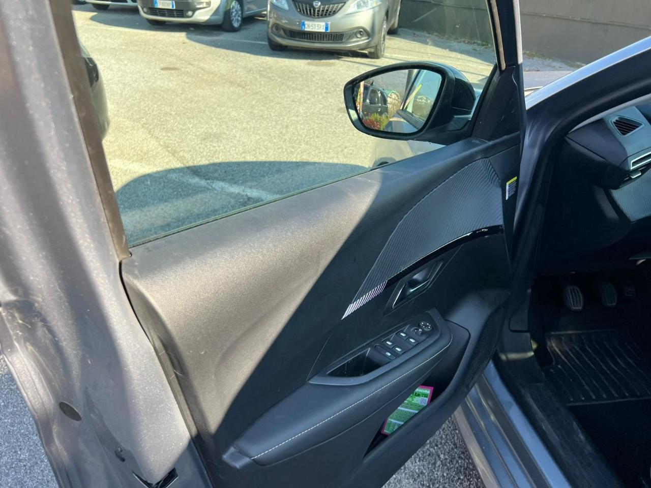 Peugeot Peugeot 208 usata 15