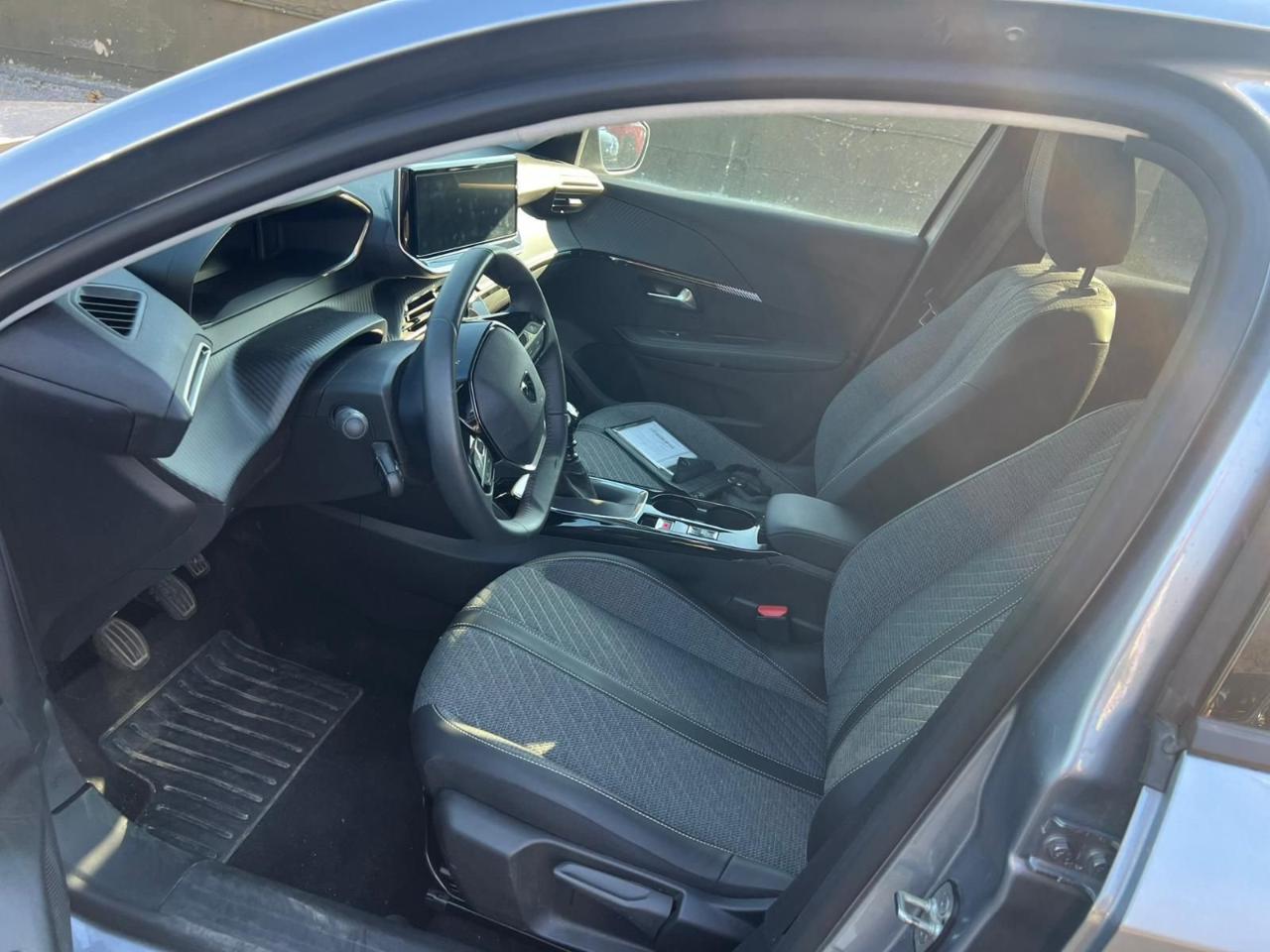 Peugeot Peugeot 208 usata 16