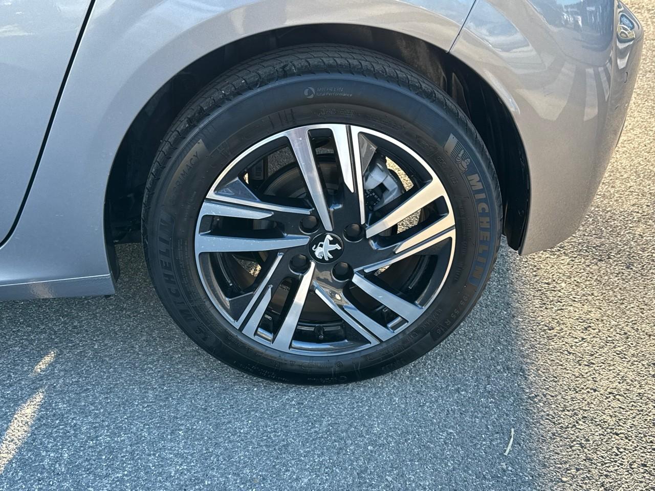 Peugeot Peugeot 208 usata, con Isofix