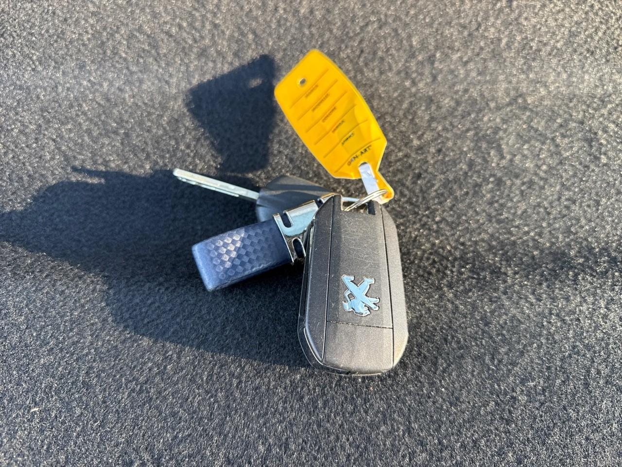 Peugeot Peugeot 208 usata 12