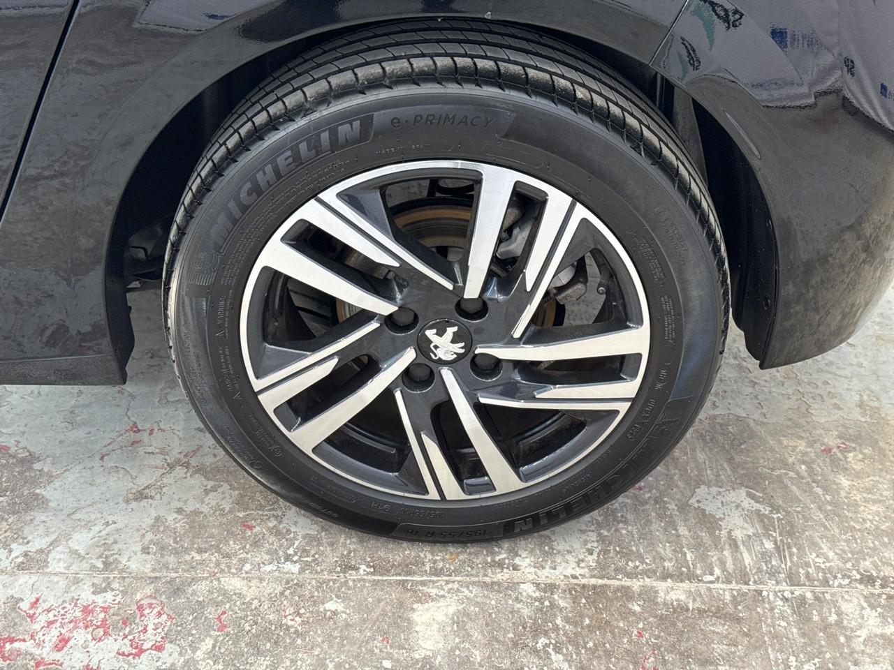 Peugeot Peugeot 208 usata, con Isofix