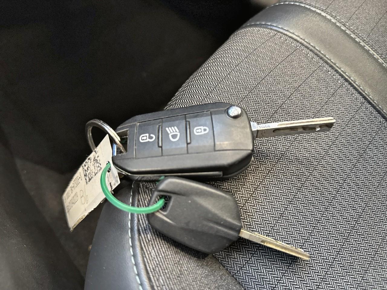 Peugeot Peugeot 208 usata 8