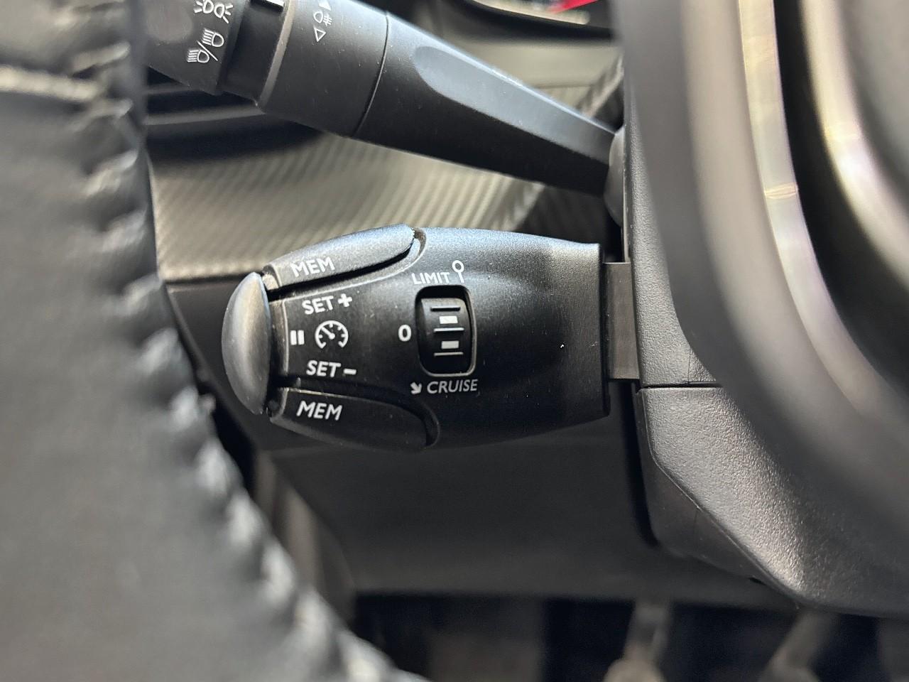 Peugeot Peugeot 208 usata 9