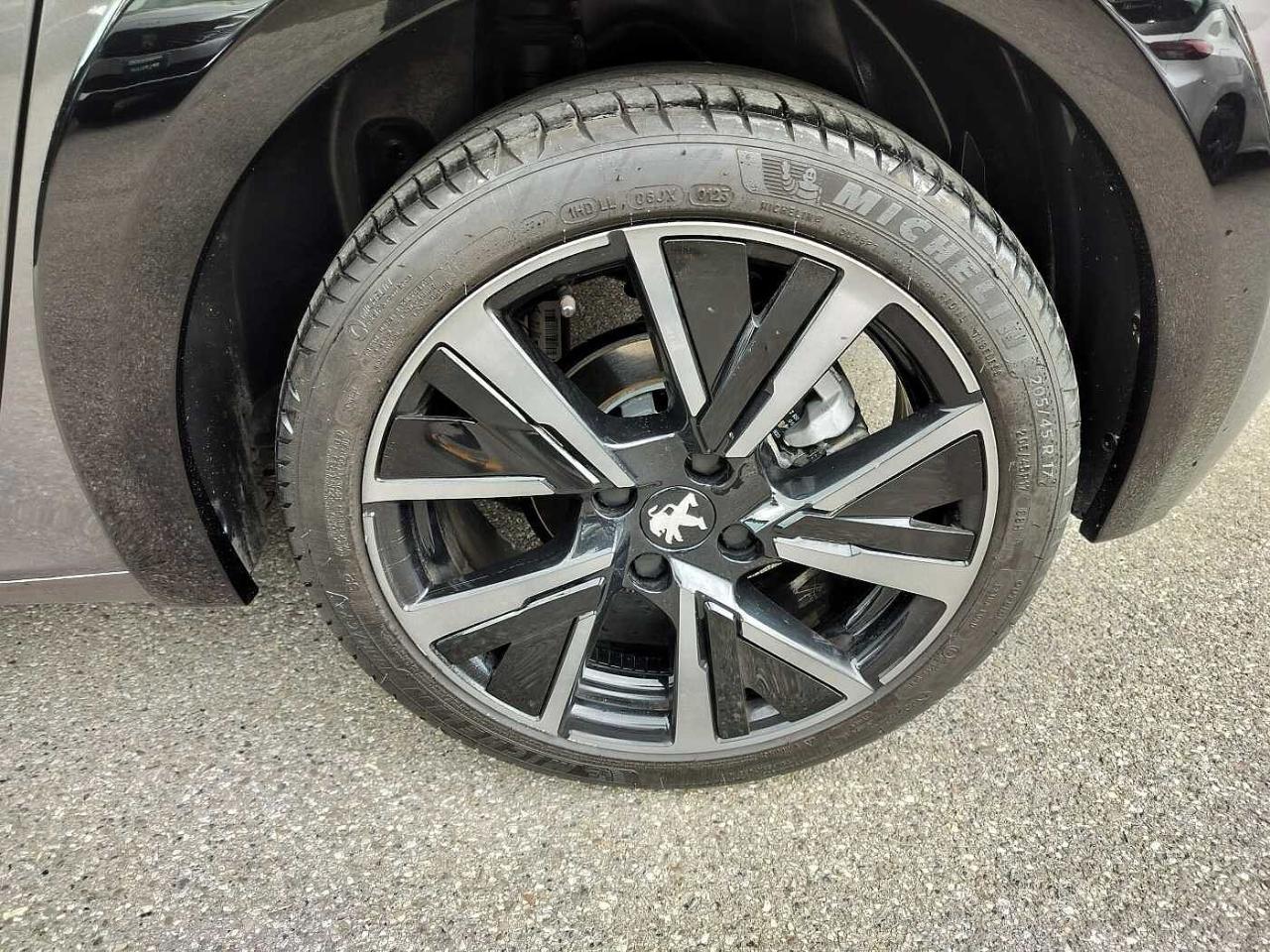 Peugeot Peugeot 208 usata, con Xenon-led