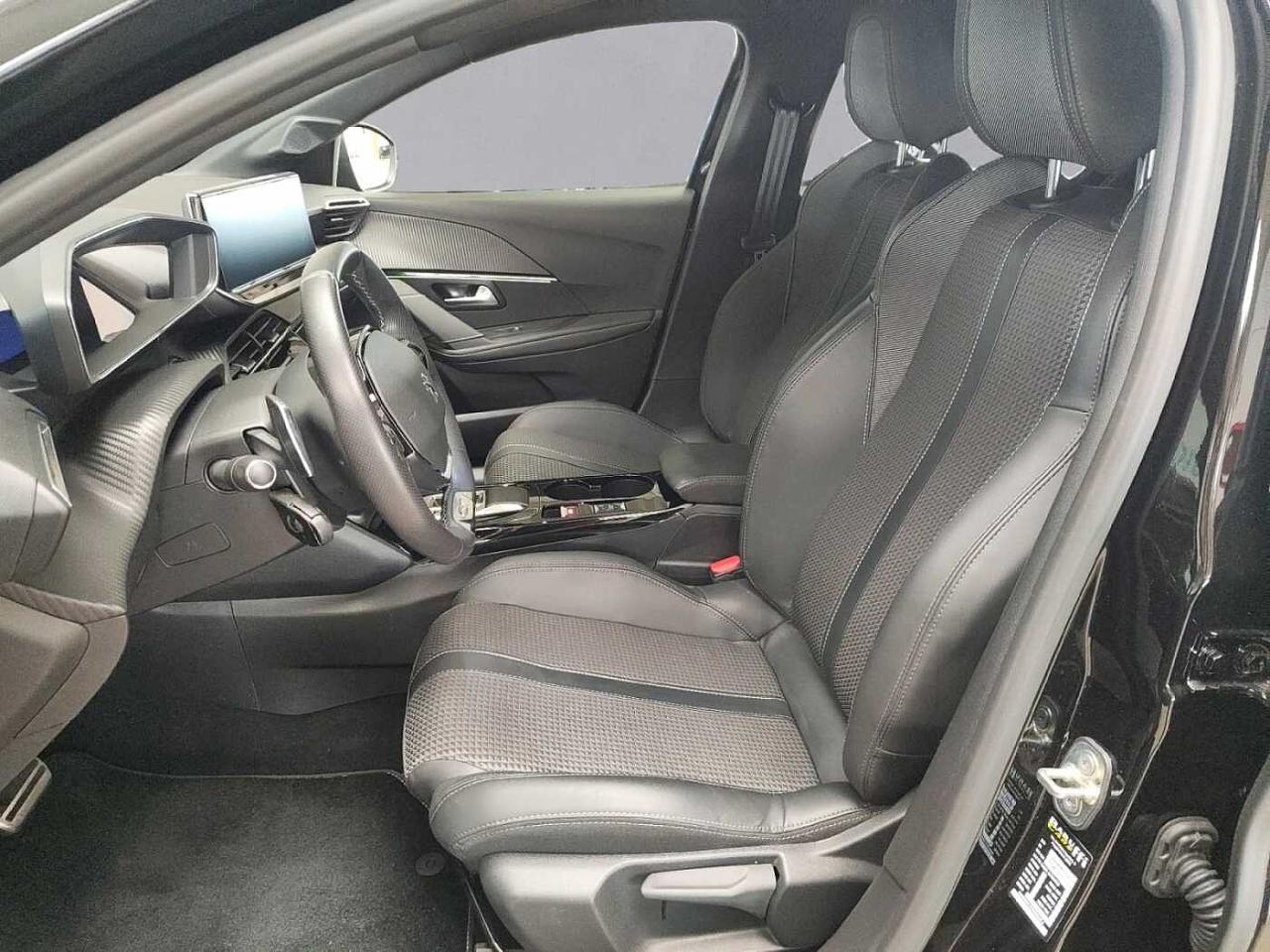 Peugeot Peugeot 208 usata, con GPS