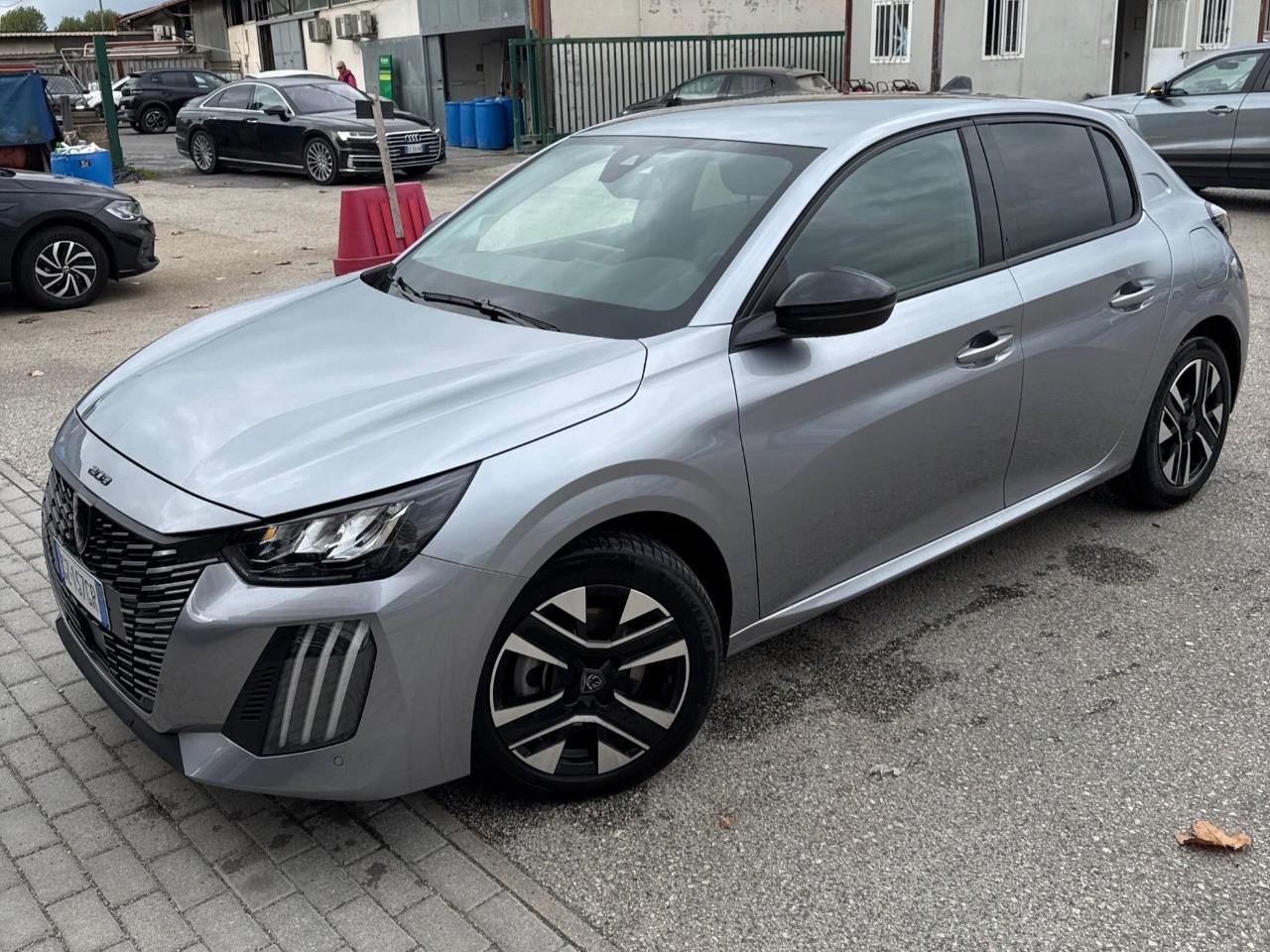 peugeot 208 208 5p - allure puretech 100 s and amp,s usata