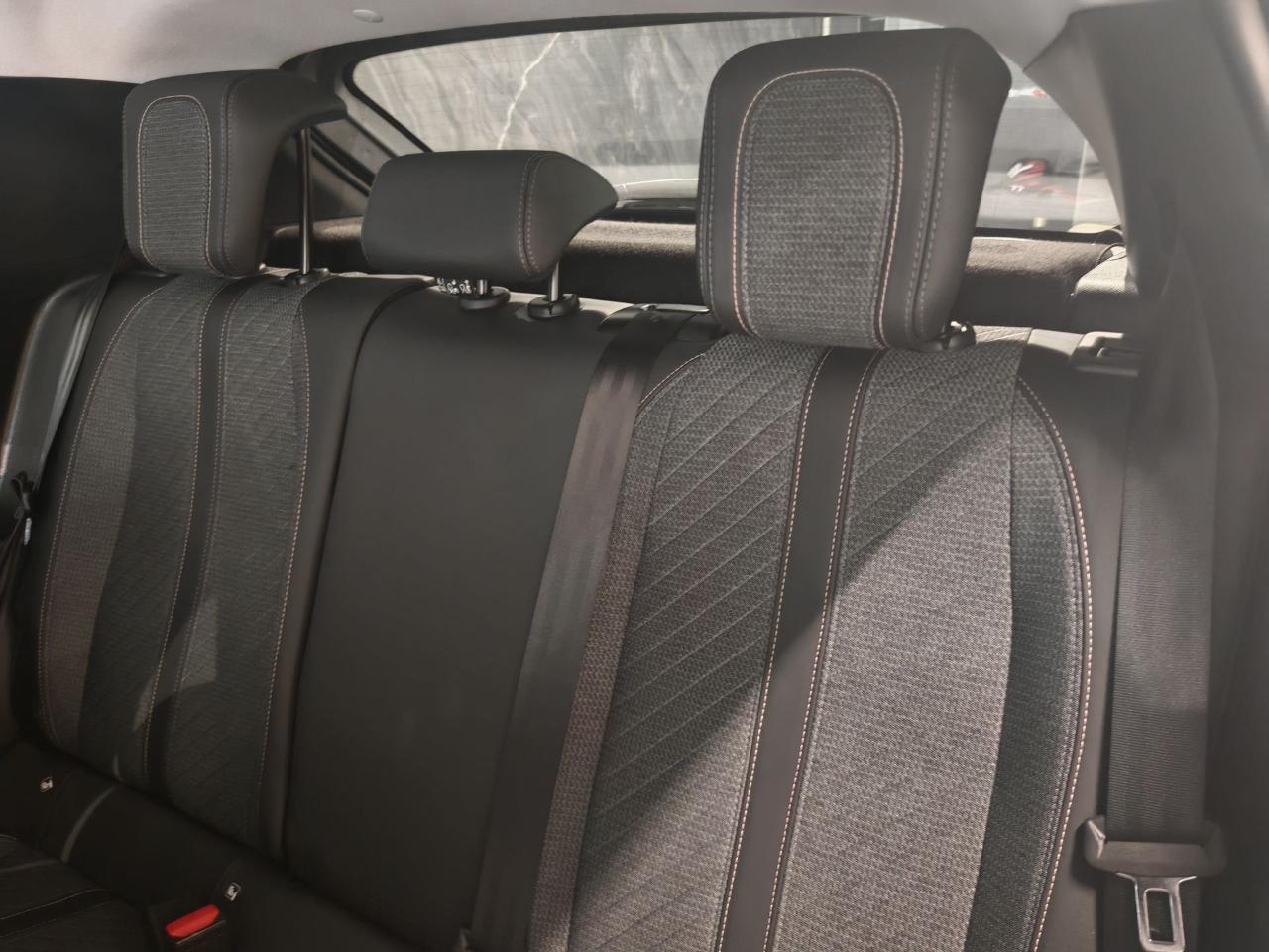 Peugeot Peugeot 208 usata 1