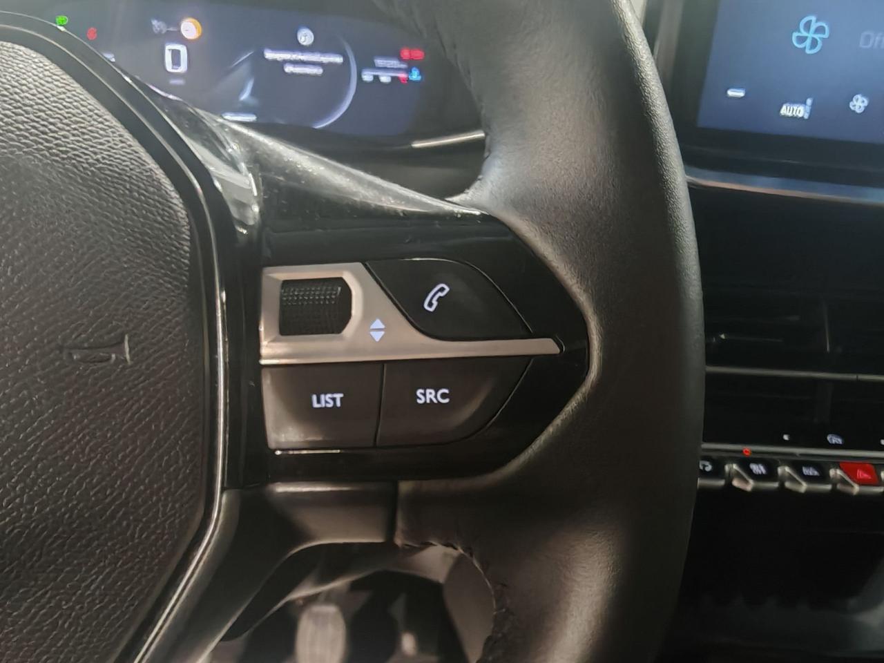 Peugeot Peugeot 208 usata 5