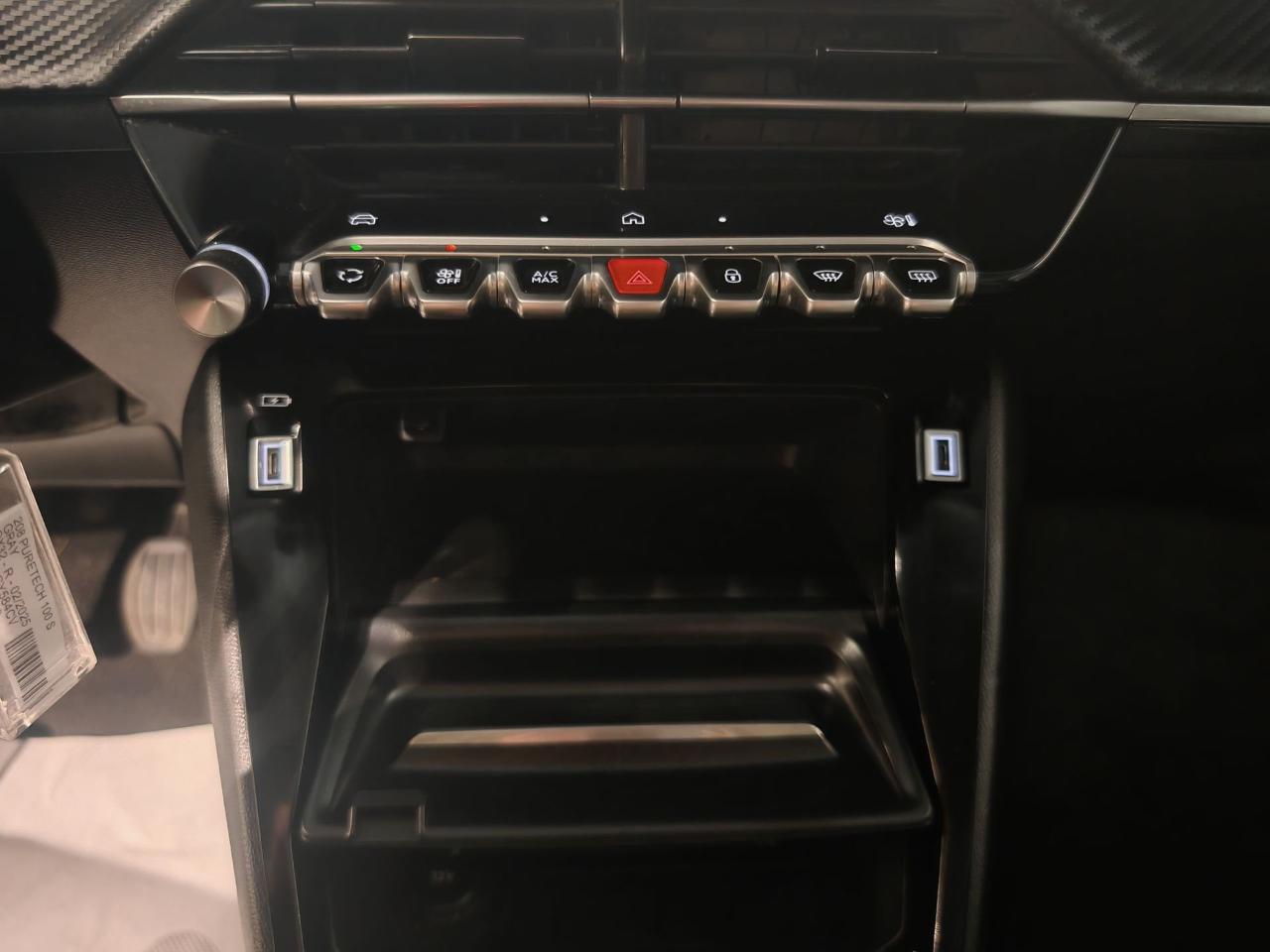 Peugeot Peugeot 208 usata 10