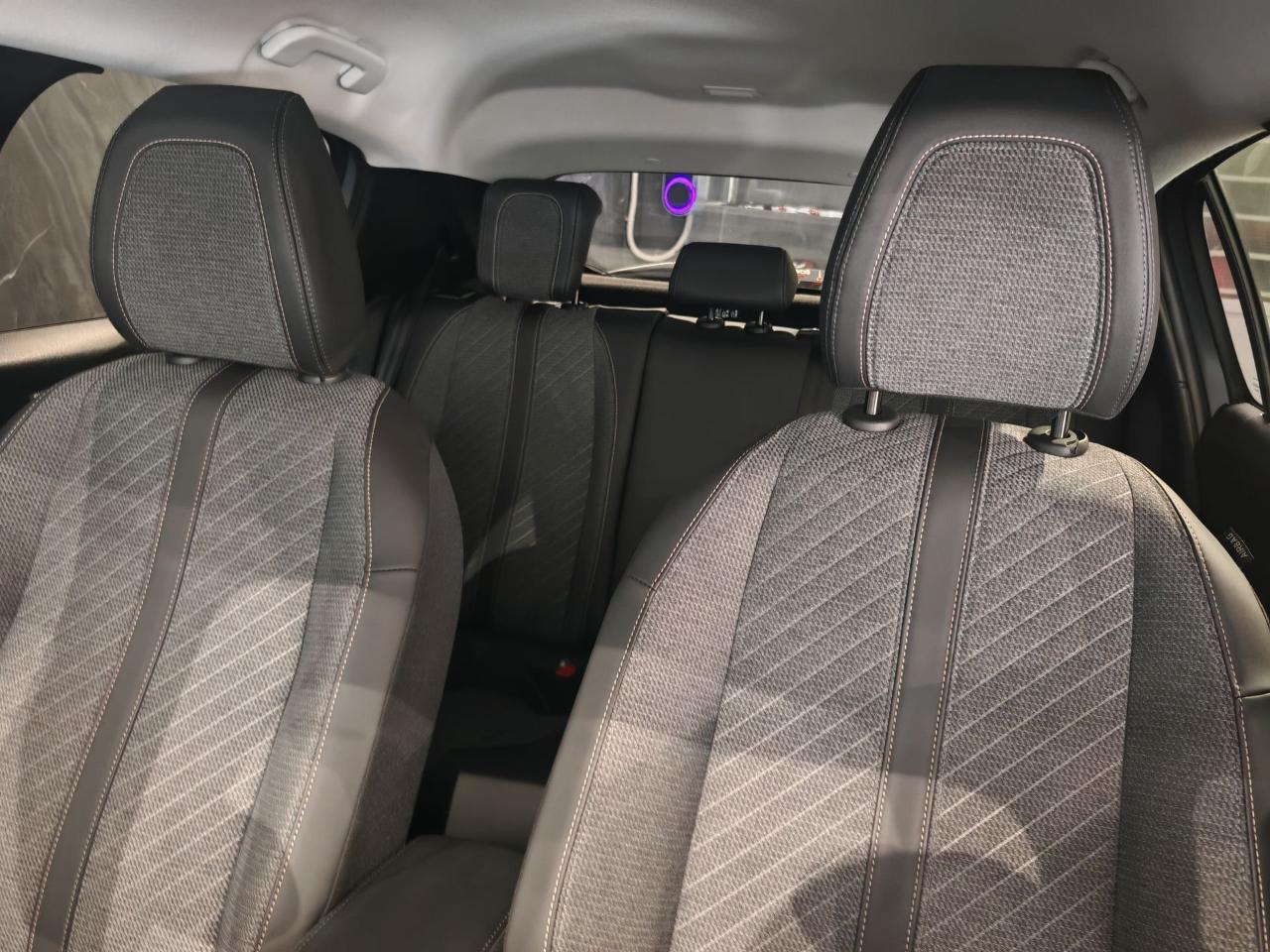 Peugeot Peugeot 208 usata 21