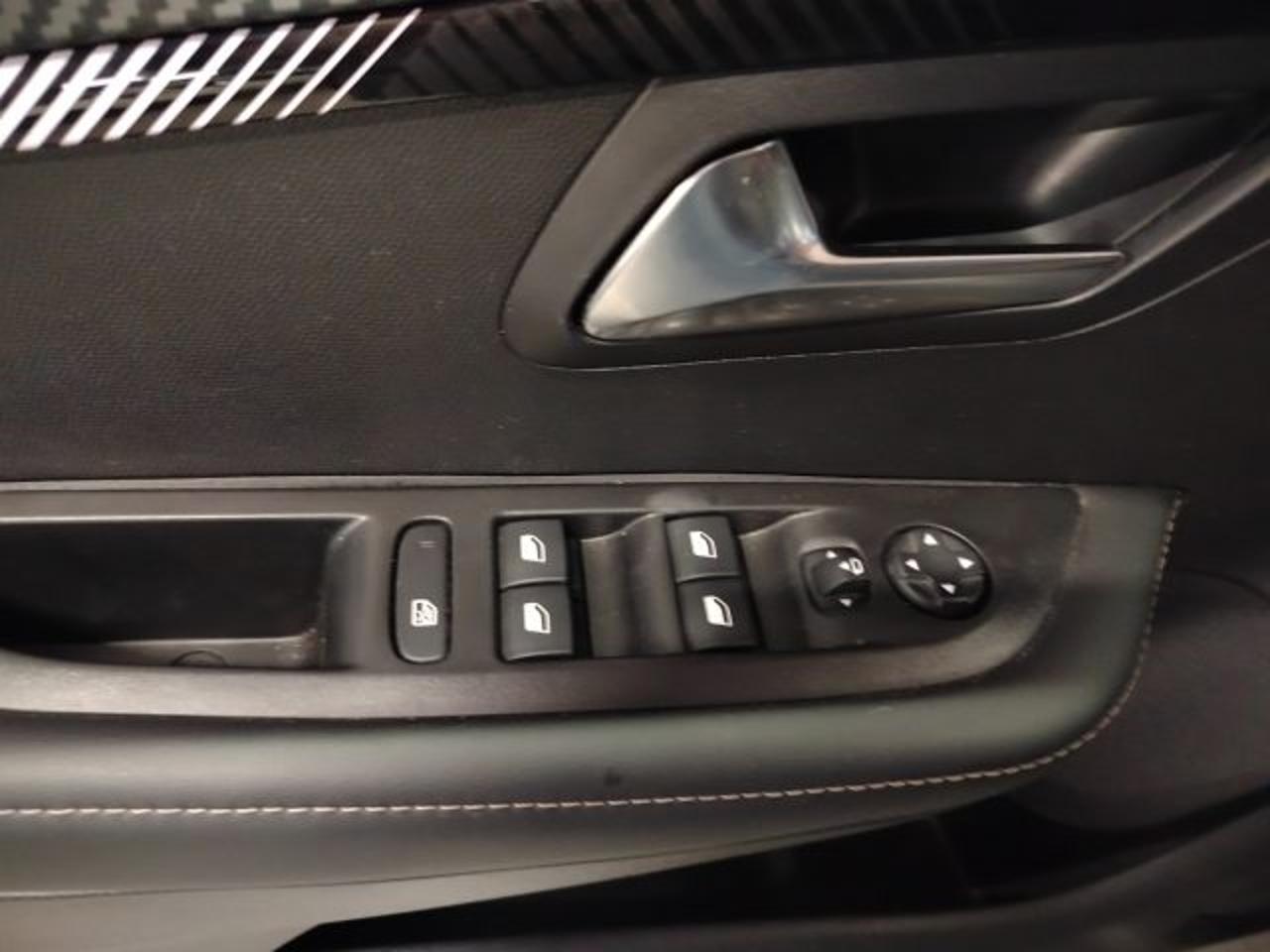 Peugeot Peugeot 208 usata 5