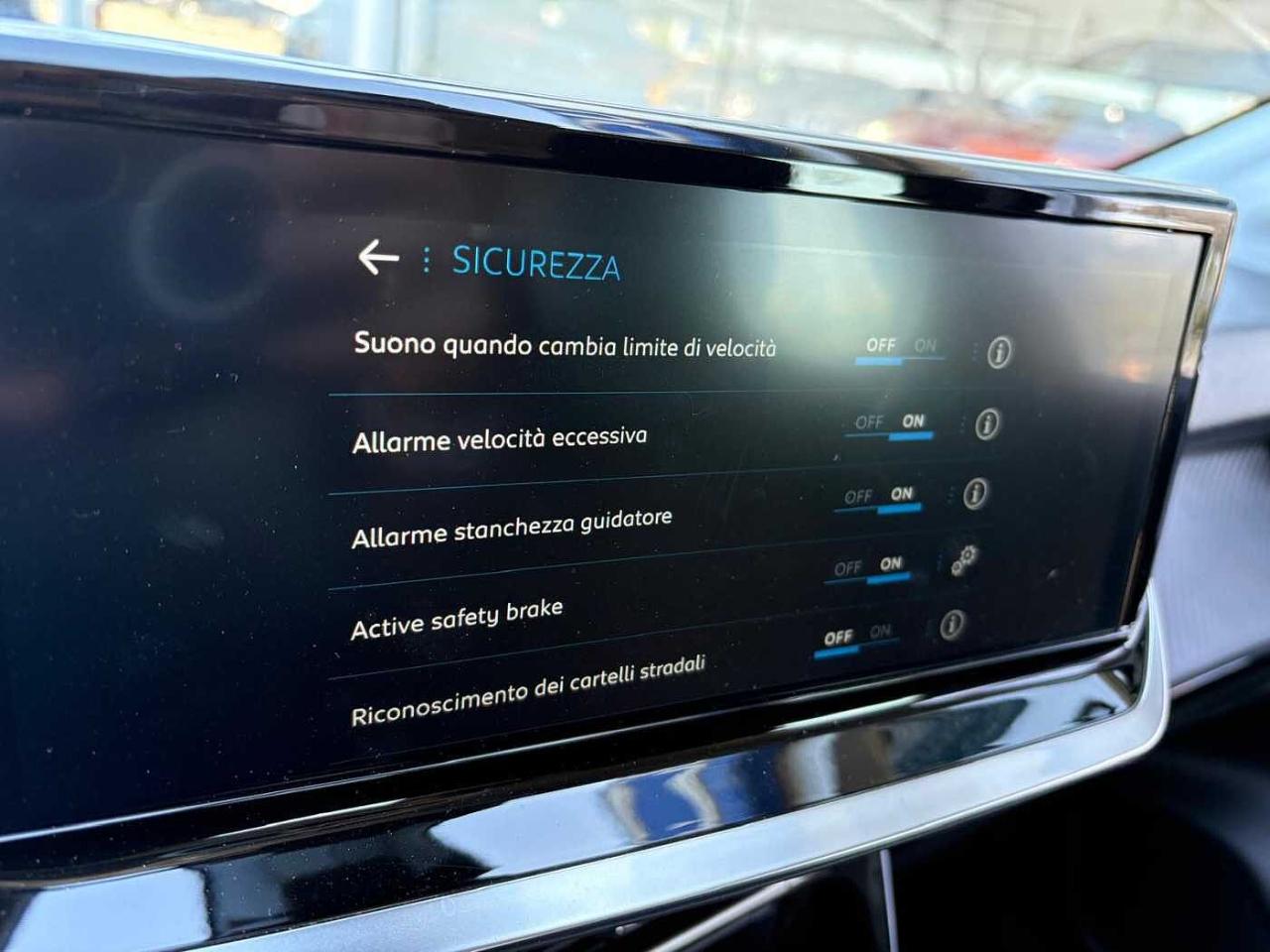 Peugeot Peugeot 208 usata 4