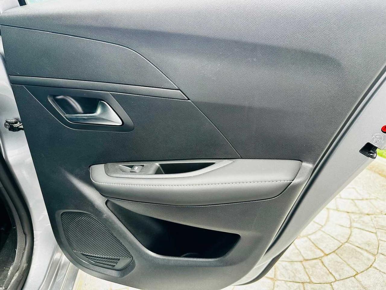 Peugeot Peugeot 208 usata 9