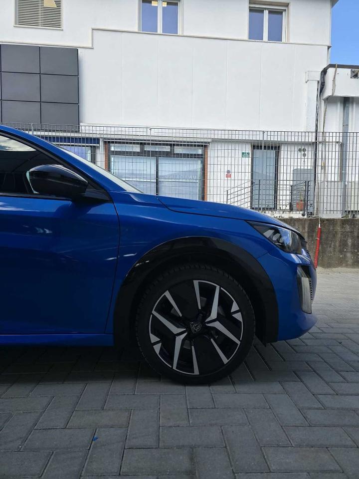 Peugeot Peugeot 208 usata 13
