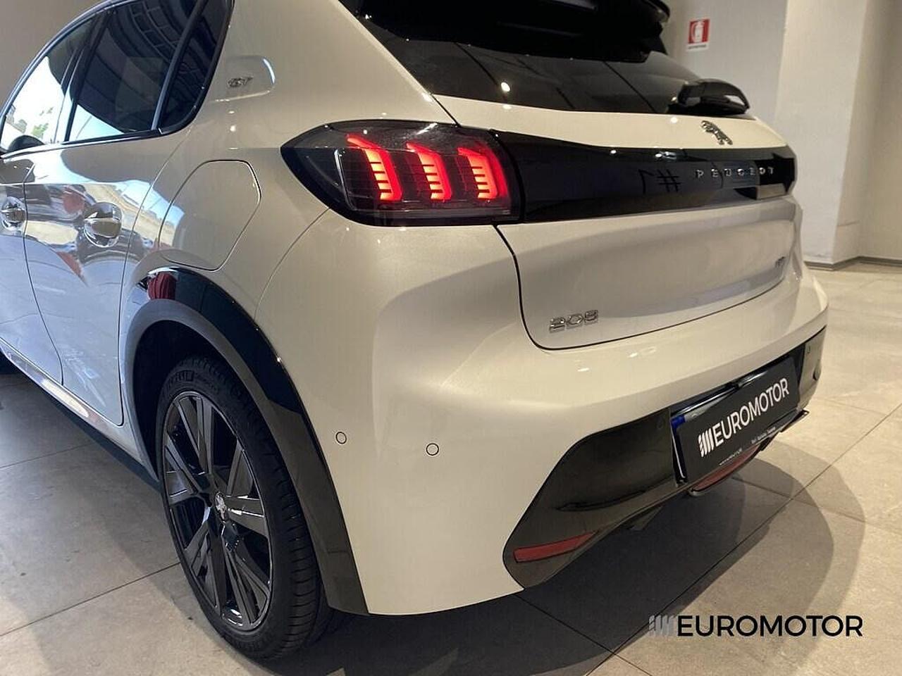 Peugeot 208 - Foto 2