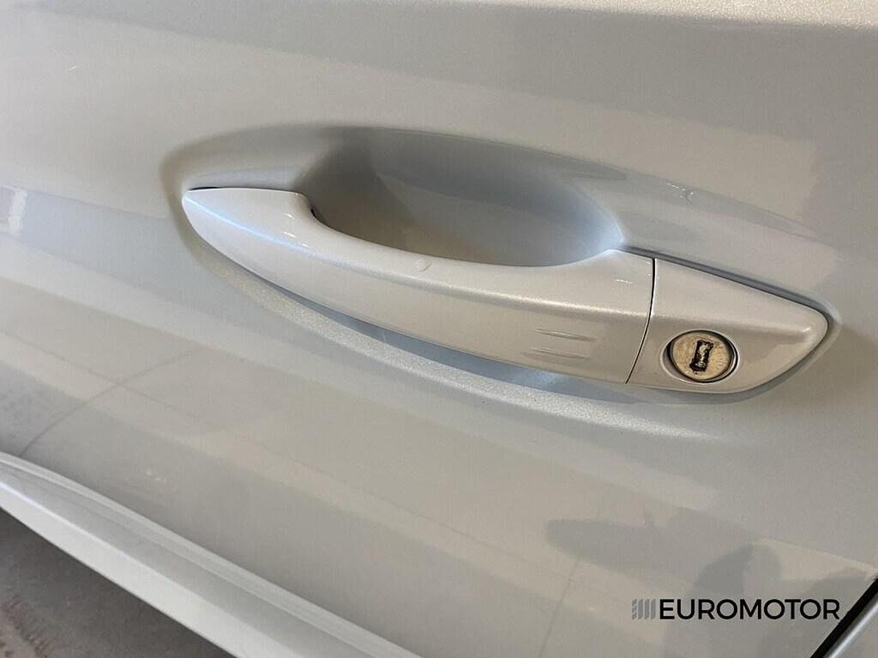 Peugeot 208 - Foto 4