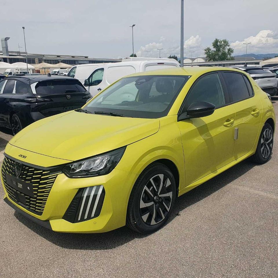 Peugeot 208