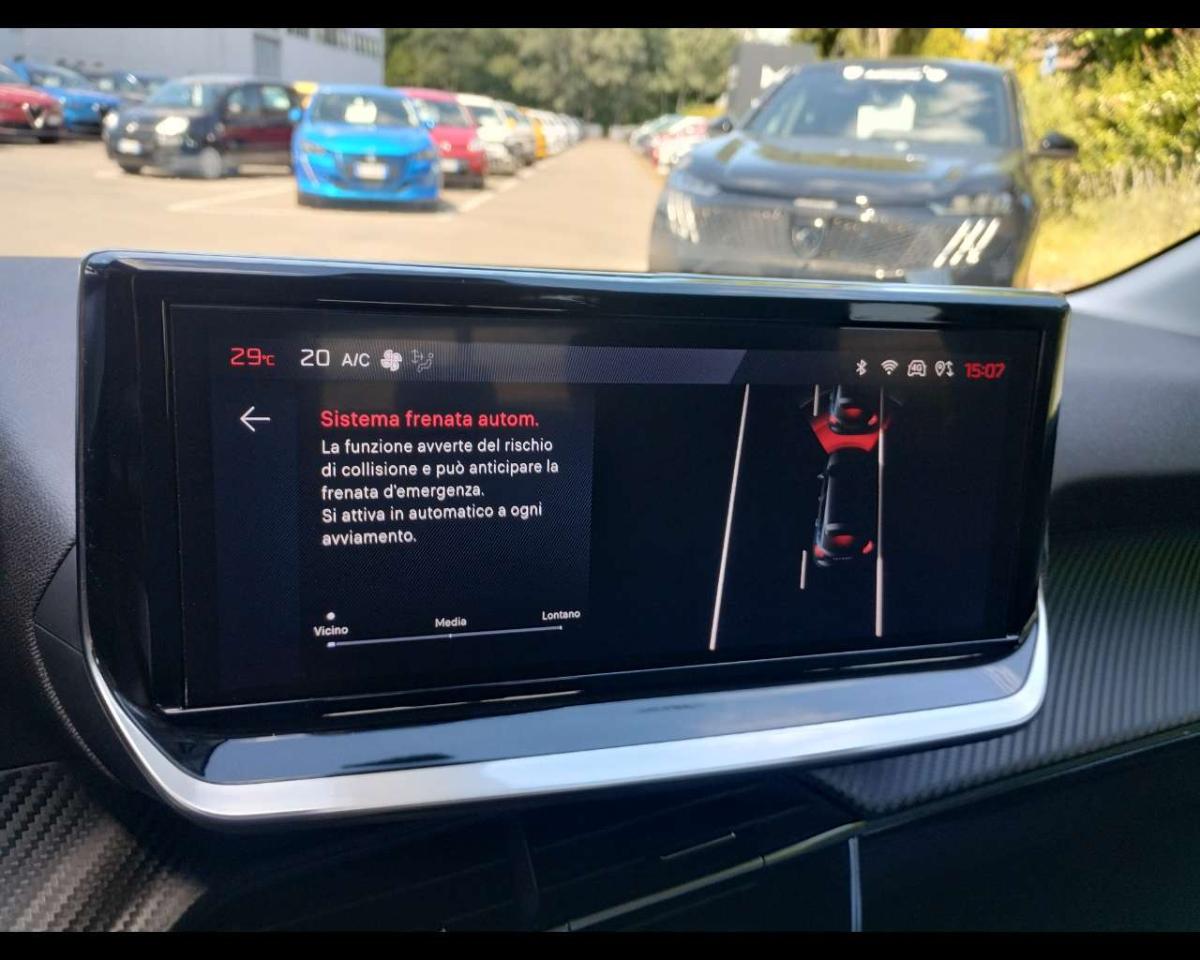 Peugeot 208 - Foto 3