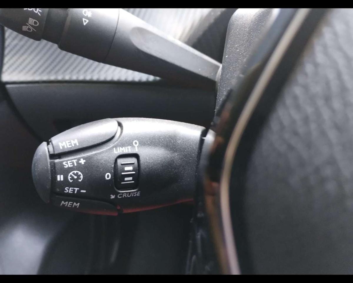 Peugeot 208 - Foto 5