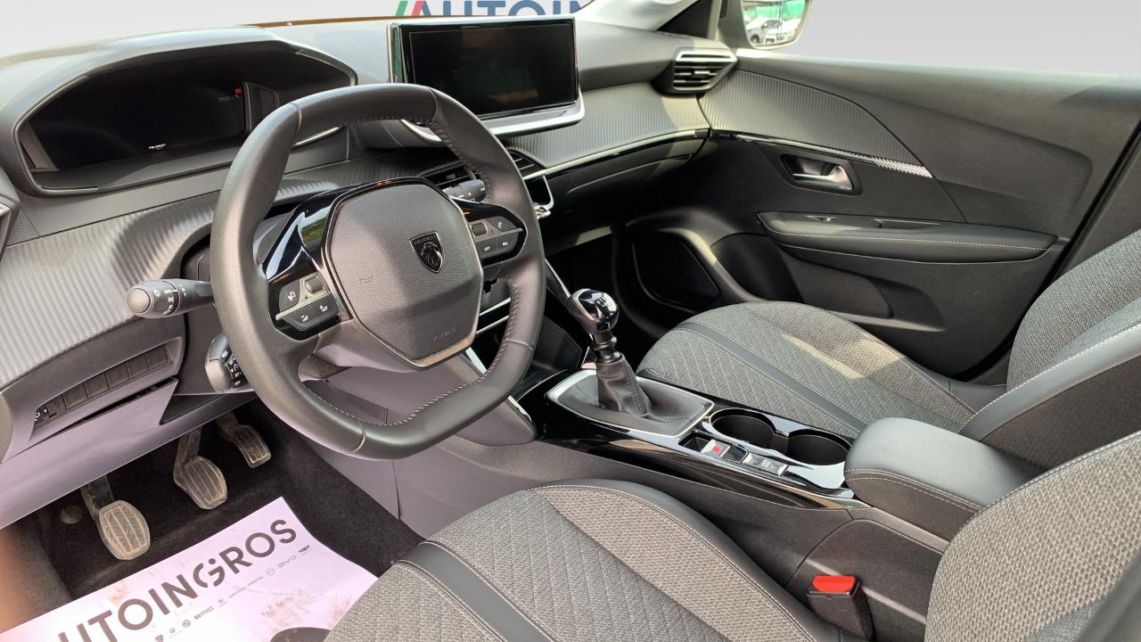 Peugeot 208 - Foto 3