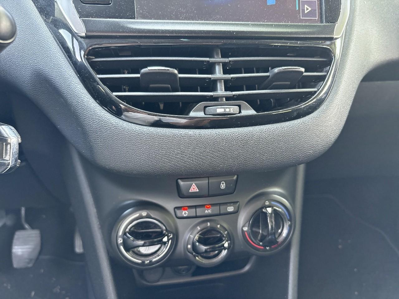 Peugeot Peugeot 208 usata 7