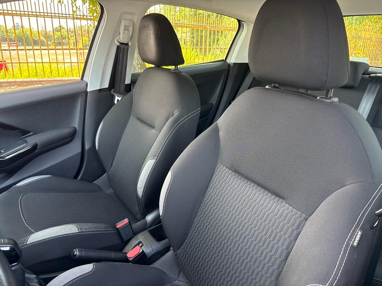 Peugeot Peugeot 208 usata 20
