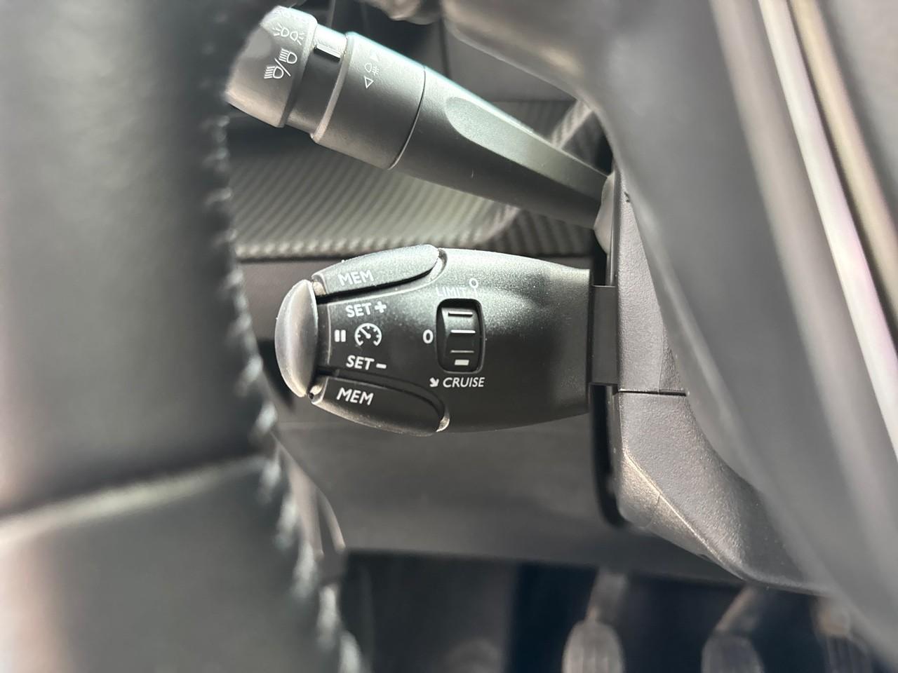 Peugeot Peugeot 208 usata 7